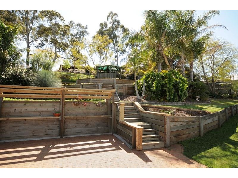 5 Scenic Court, Gowrie Junction QLD 4352