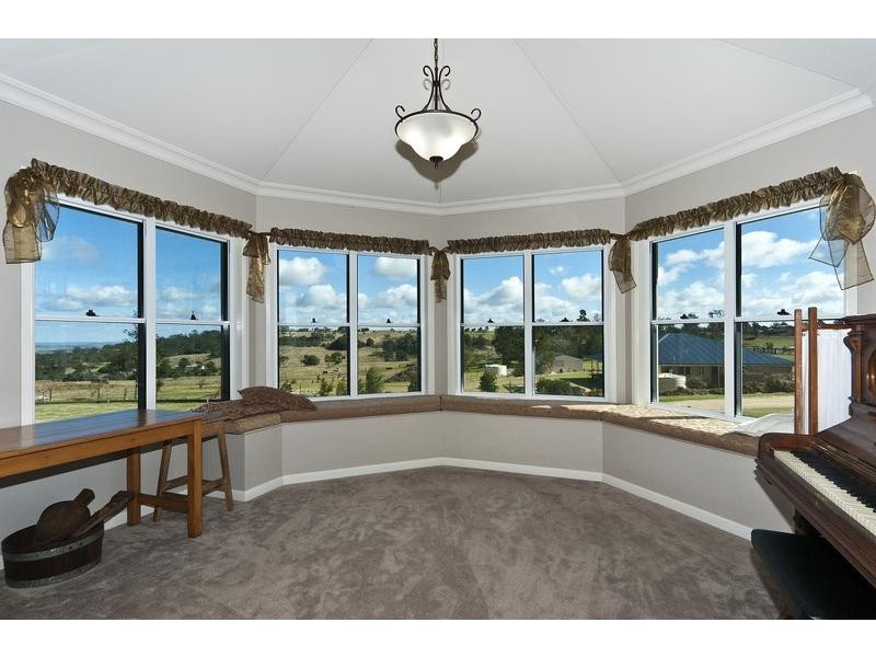 25 Quinlan Road, Blue Mountain Heights QLD 4350