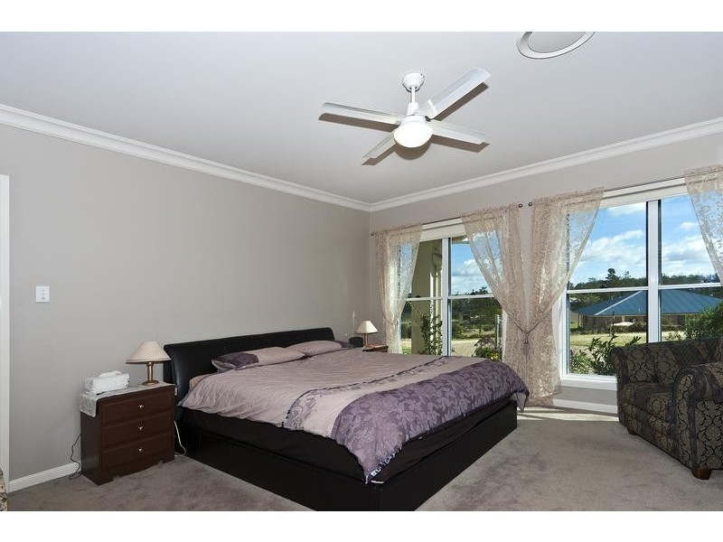 25 Quinlan Road, Blue Mountain Heights QLD 4350