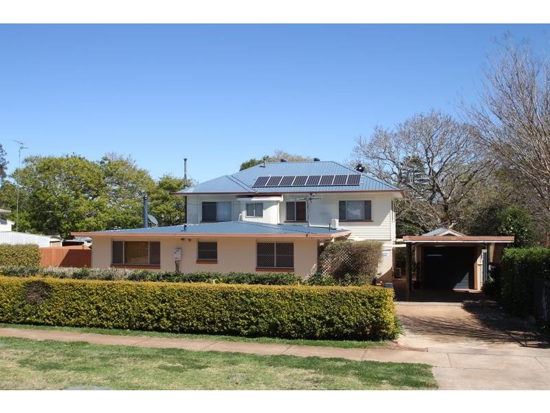 271 Geddes Street, Centenary Heights QLD 4350