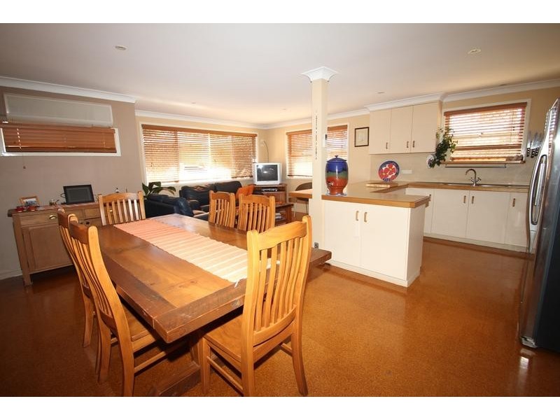 271 Geddes Street, Centenary Heights QLD 4350