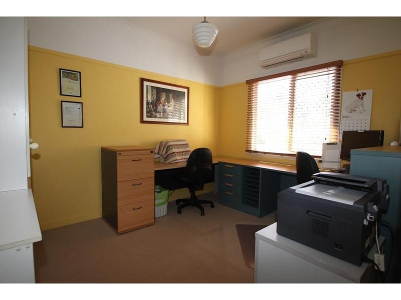 271 Geddes Street, Centenary Heights QLD 4350