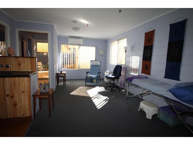 271 Geddes Street, Centenary Heights QLD 4350