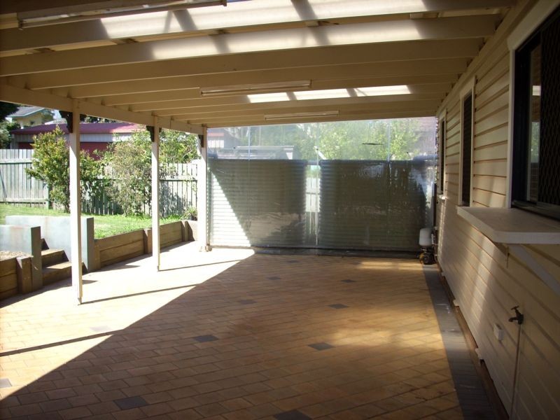 31 Geoffrey Street, Mount Lofty QLD 4350