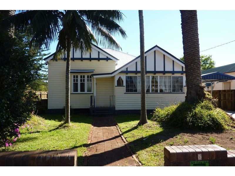 5 Buckland Street, Harristown QLD 4350