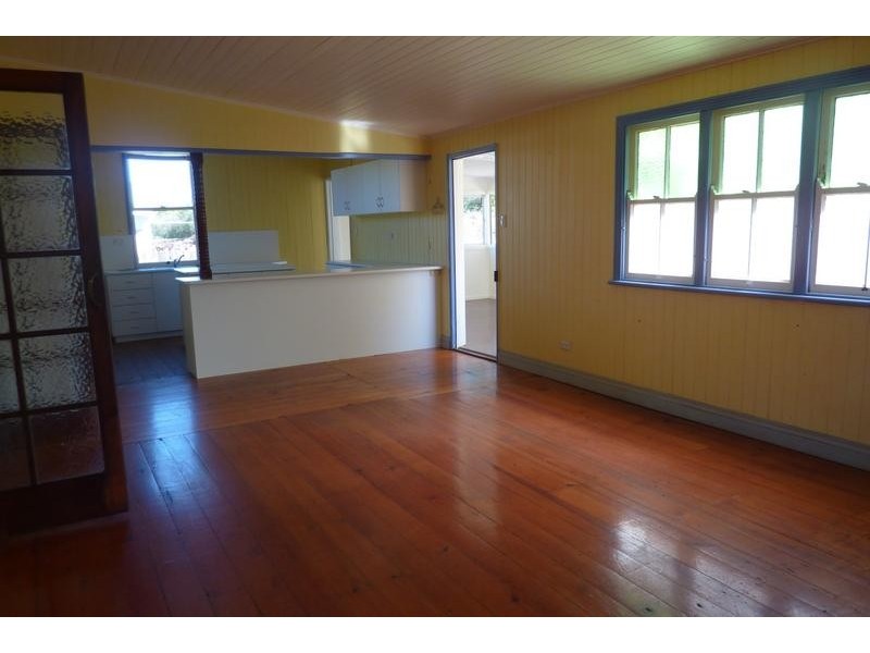 5 Buckland Street, Harristown QLD 4350