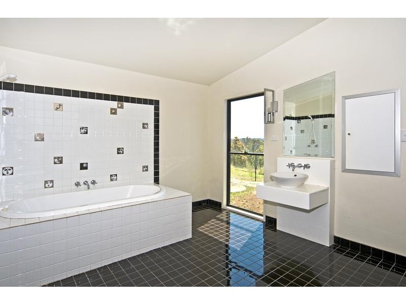 325 Aberdein Road, Mount Luke QLD 4352