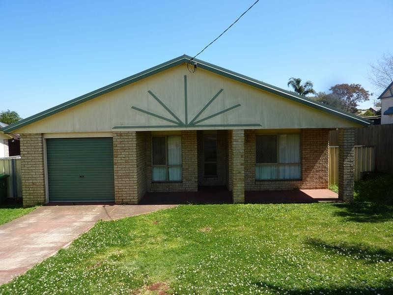 271 New England Highway, Toowoomba City QLD 4350