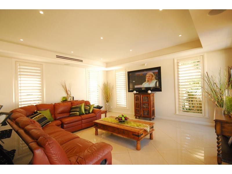 20 Caithness Court, Middle Ridge QLD 4350