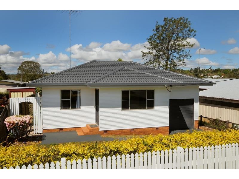 12 Murphy Street, Rangeville QLD 4350