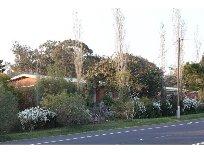 12584 New England Highway, Top Camp QLD 4350