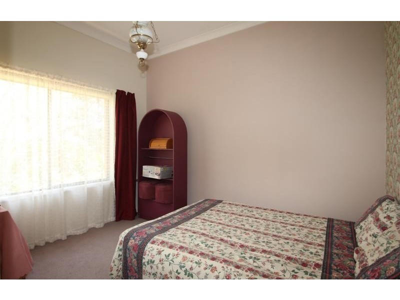 12584 New England Highway, Top Camp QLD 4350