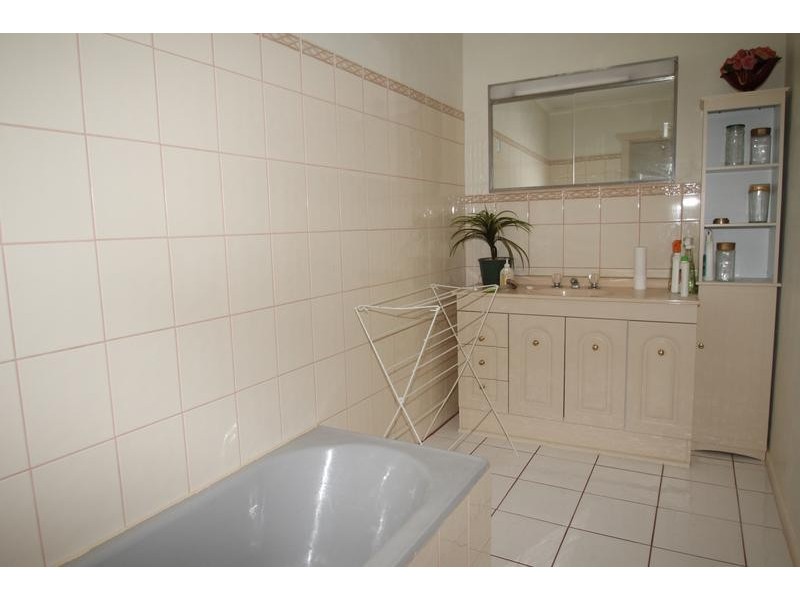 12584 New England Highway, Top Camp QLD 4350