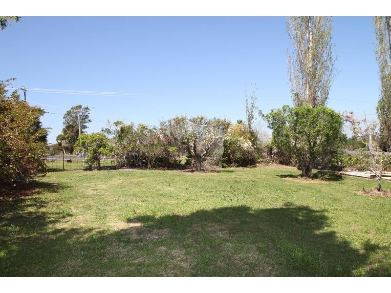 12584 New England Highway, Top Camp QLD 4350