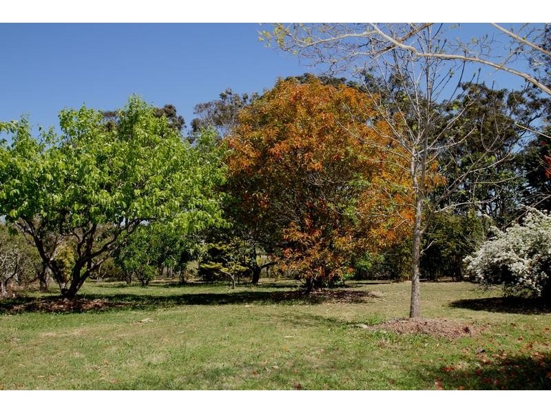 12584 New England Highway, Top Camp QLD 4350