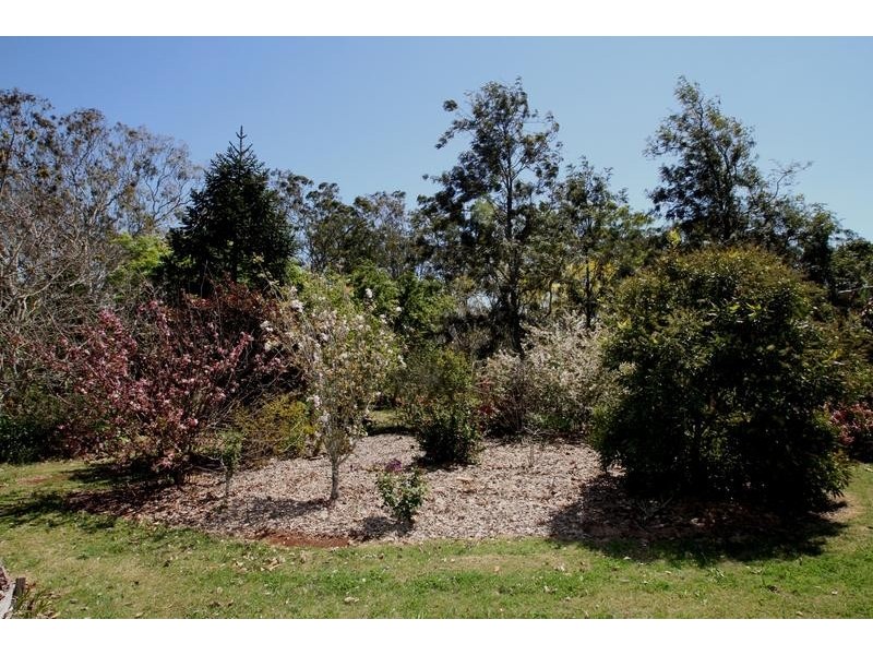 12584 New England Highway, Top Camp QLD 4350