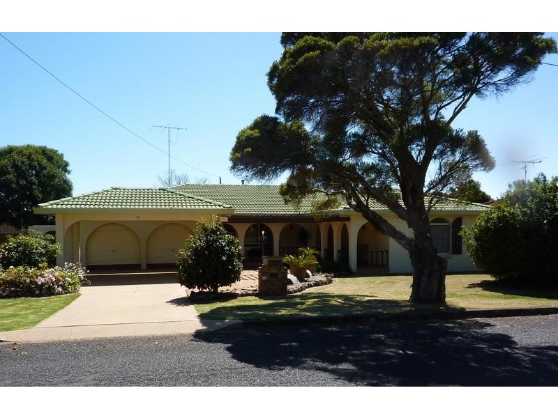 25 Beh Street, Harristown QLD 4350