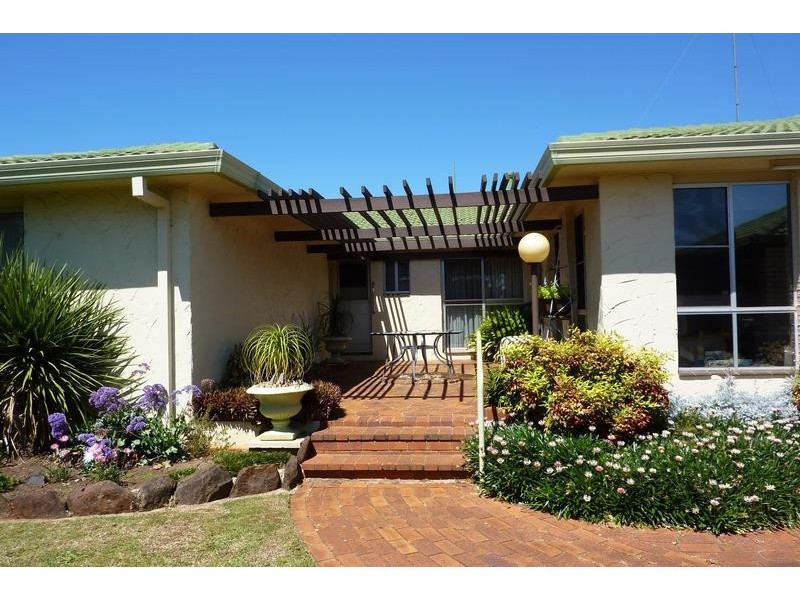 25 Beh Street, Harristown QLD 4350