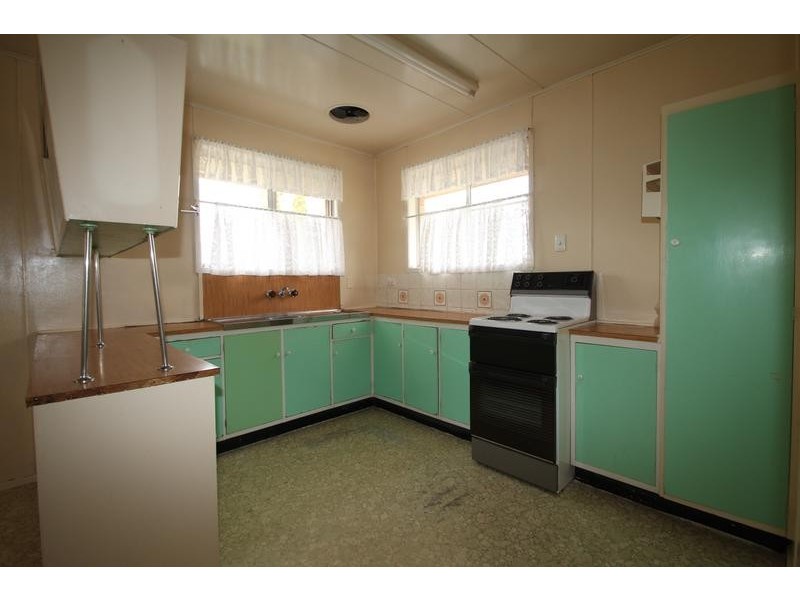 10 Clarice Street, Harristown QLD 4350