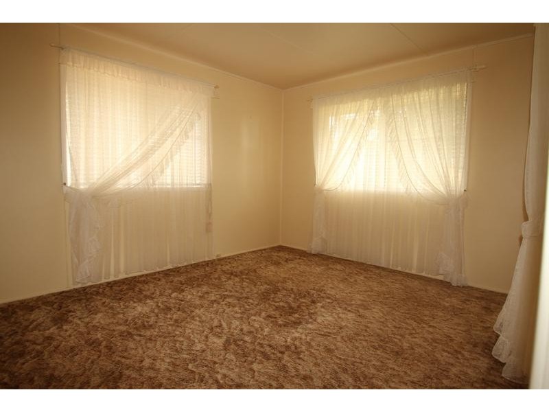 10 Clarice Street, Harristown QLD 4350
