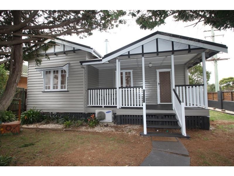 225 Campbell Street, Newtown QLD 4350