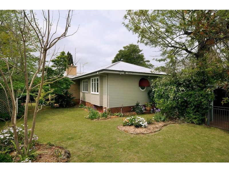 120 Tourist Road, Rangeville QLD 4350