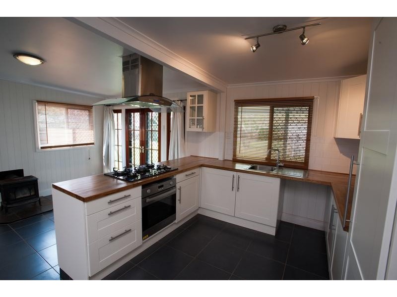 2 Northland Street, Newtown QLD 4350
