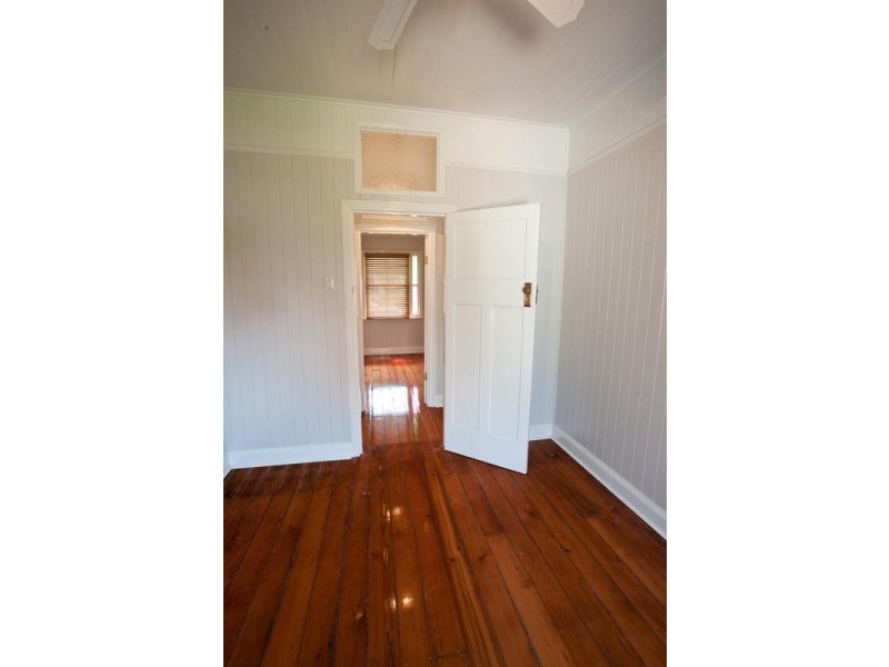 2 Northland Street, Newtown QLD 4350