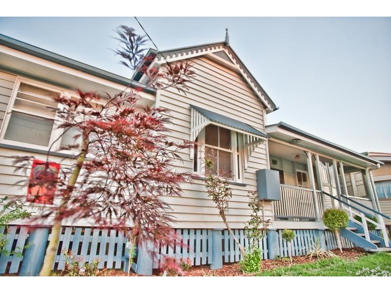 2 Northland Street, Newtown QLD 4350