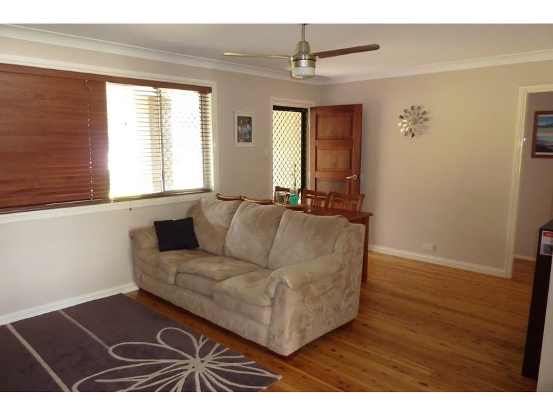 34 Debra Street, Centenary Heights QLD 4350