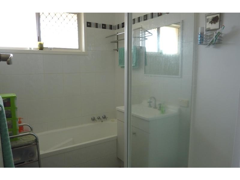 34 Debra Street, Centenary Heights QLD 4350