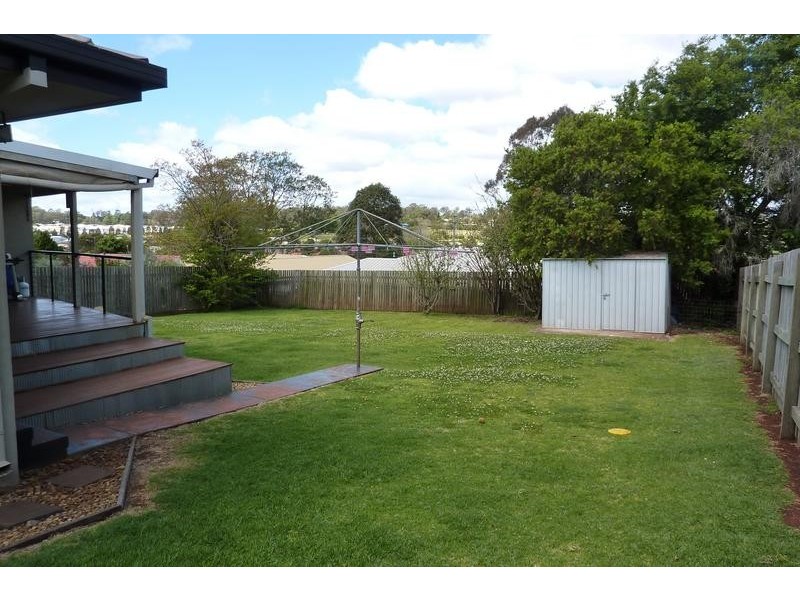 34 Debra Street, Centenary Heights QLD 4350