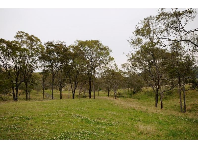 71 Walkers Spring Road, Preston QLD 4352