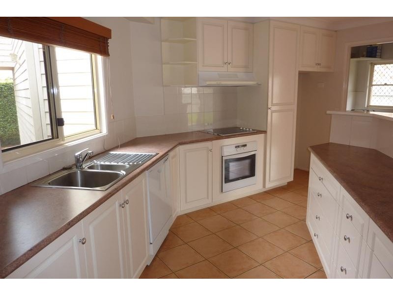20 Bouganvillea Drive, Middle Ridge QLD 4350
