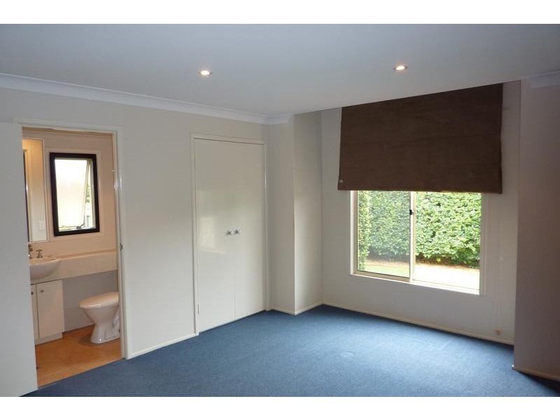 20 Bouganvillea Drive, Middle Ridge QLD 4350
