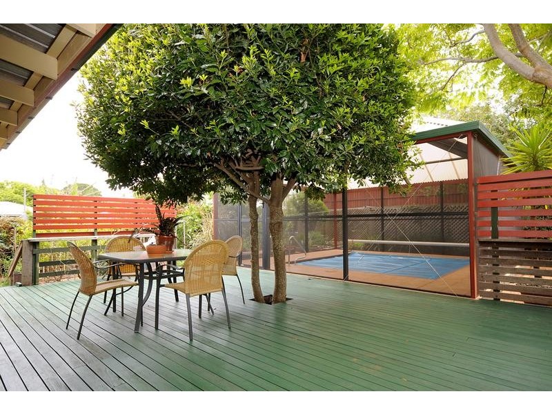 19 Bridge Street, Mount Lofty QLD 4350