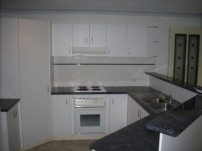 1/150 Russell Street, Newtown QLD 4350
