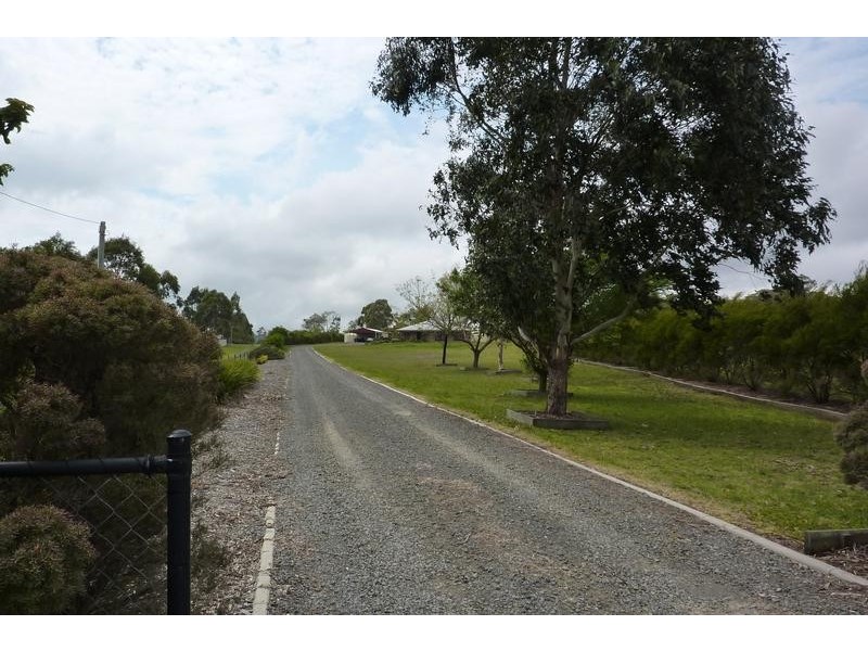 13 Gowrie Junction Road, Cotswold Hills QLD 4350