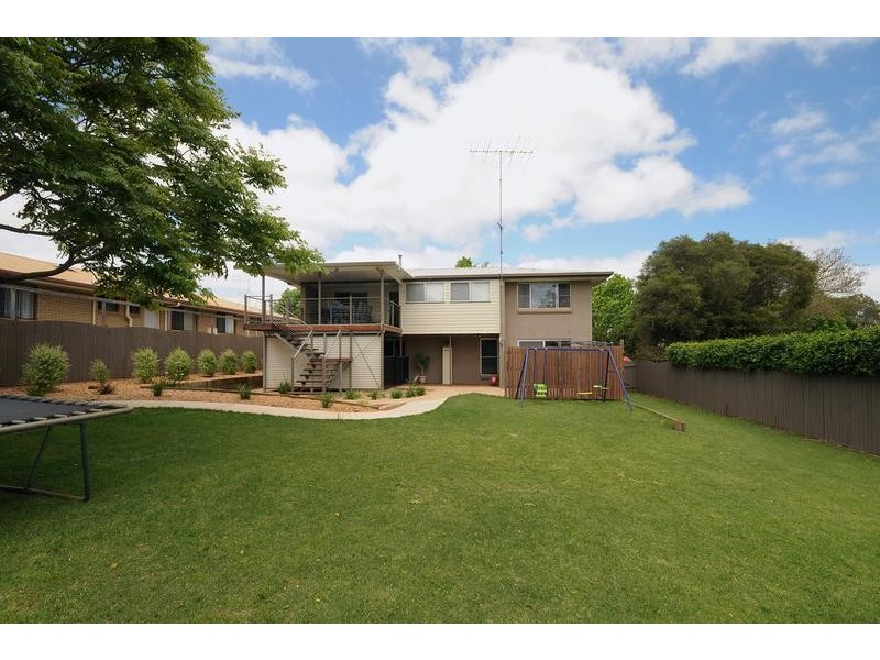 5 Dora Street, South Toowoomba QLD 4350