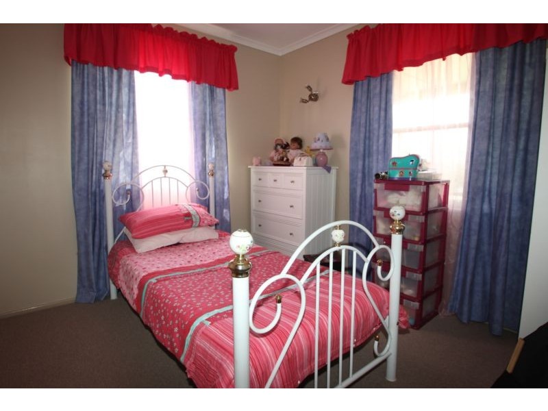 47 Knockator Crescent, Centenary Heights QLD 4350