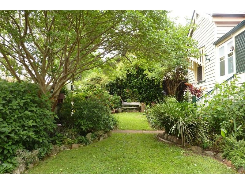 34 Perry Street, North Toowoomba QLD 4350