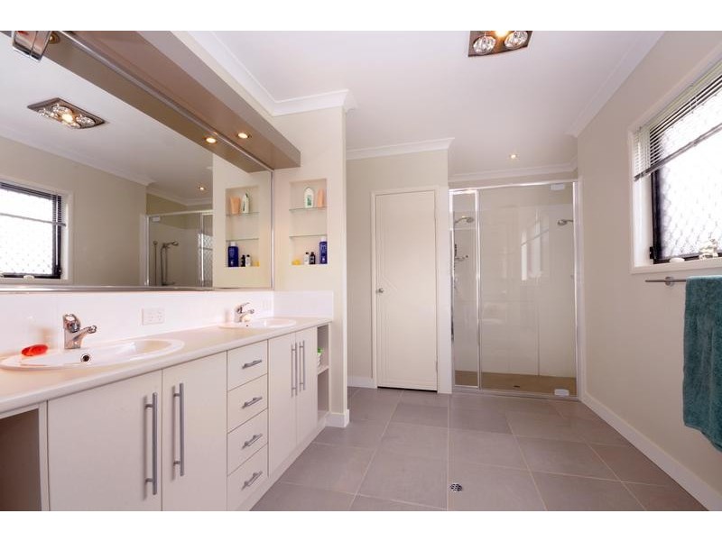 7 Tarlington Street, Middle Ridge QLD 4350