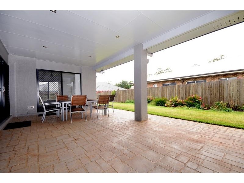 7 Tarlington Street, Middle Ridge QLD 4350