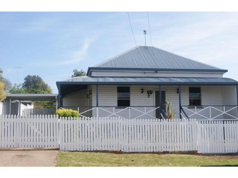 4 Grey Street, South Toowoomba QLD 4350