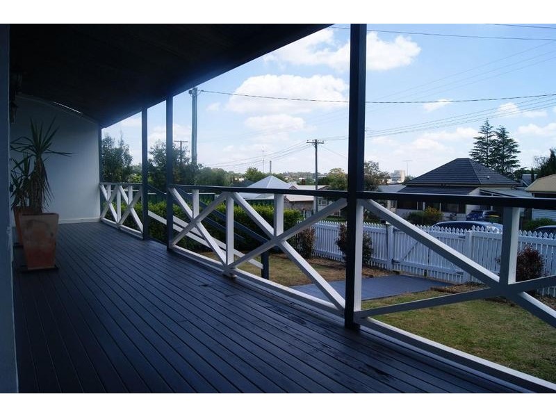 4 Grey Street, South Toowoomba QLD 4350