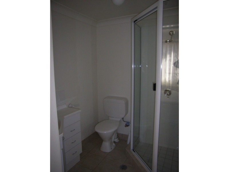 11/9 Uniplaza Court, Kearneys Spring QLD 4350