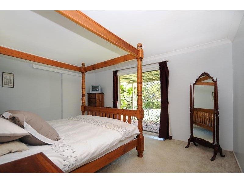 1 Selkirk Court, Highfields QLD 4352