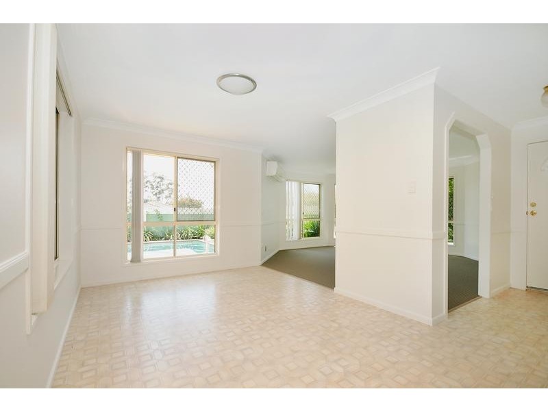 25 Buckle Court, Middle Ridge QLD 4350