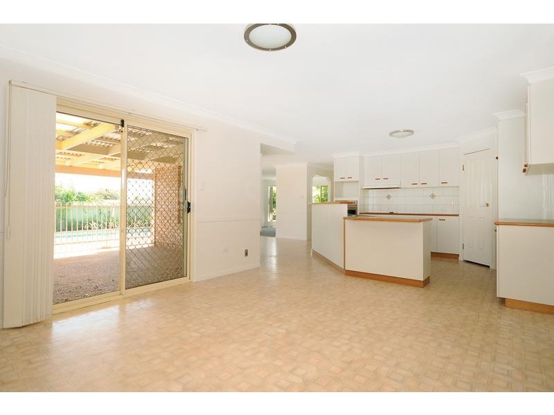 25 Buckle Court, Middle Ridge QLD 4350