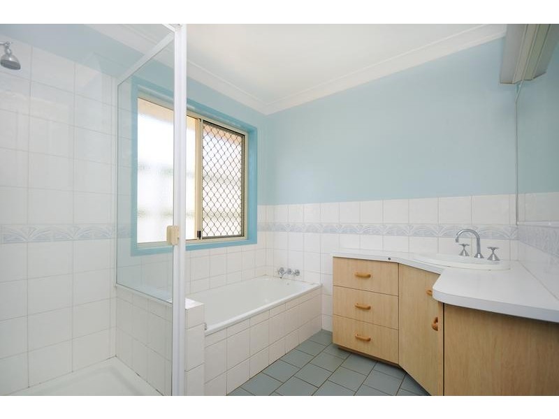 25 Buckle Court, Middle Ridge QLD 4350